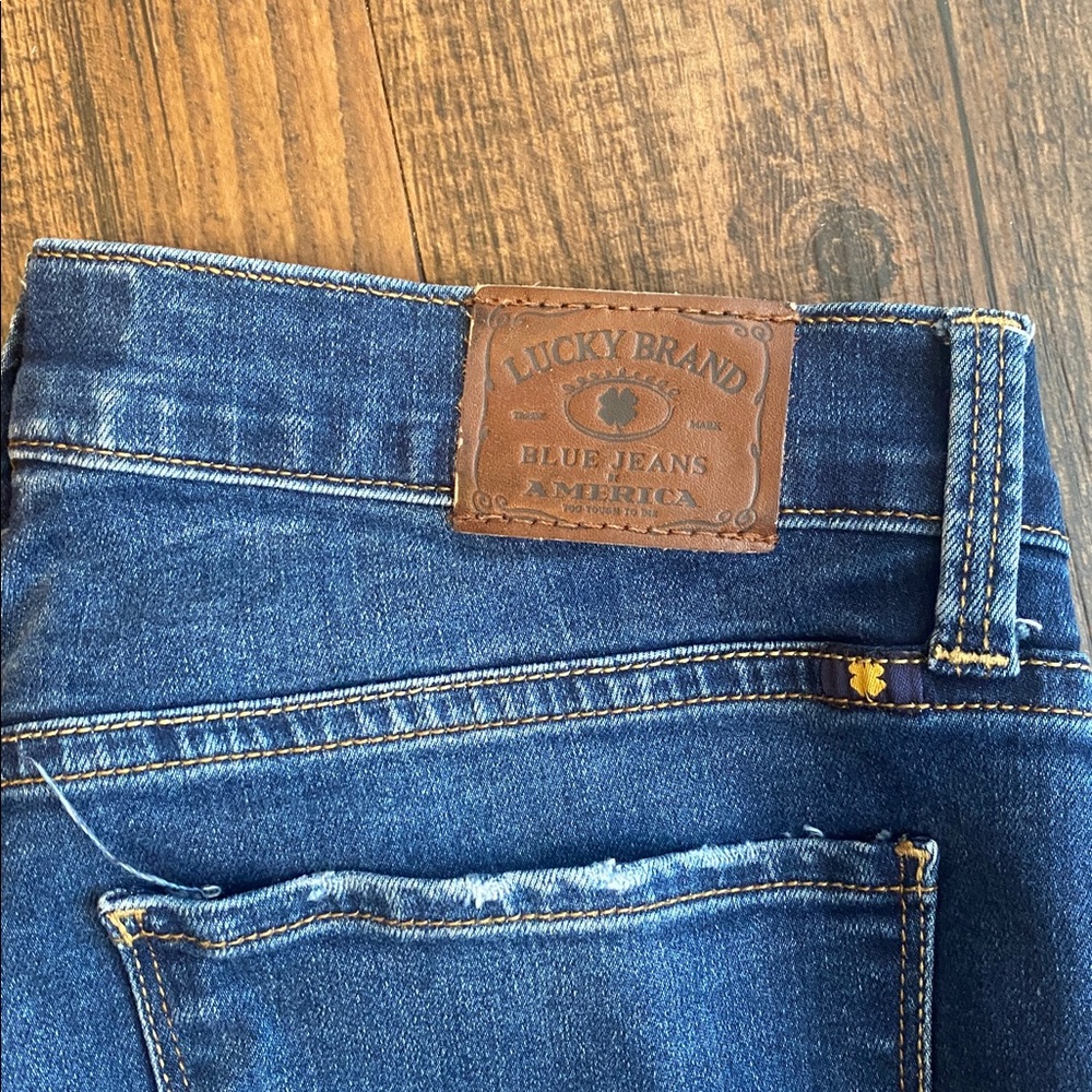 Lucky Brand Indigo Blue Jeans - Picture 2 of 10